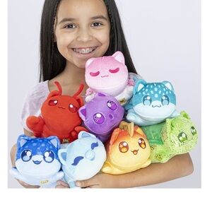 💜 Aphmau Meeows 4 Pack
Mystery Plush - Series 4 - Styles
Vary NWT‼️OFFERS